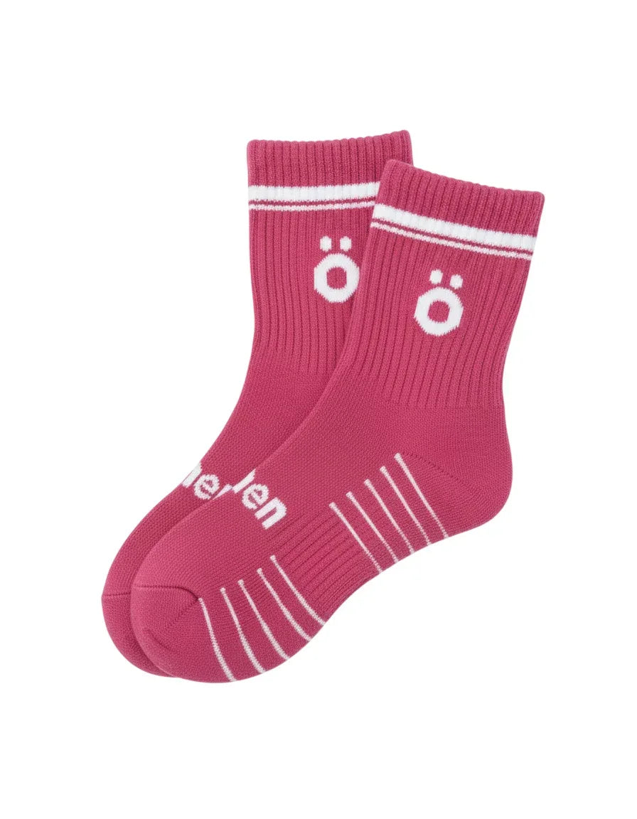 Magenta höhen merino wool socks for women with a sporty design, breathable and comfortable for gym and running